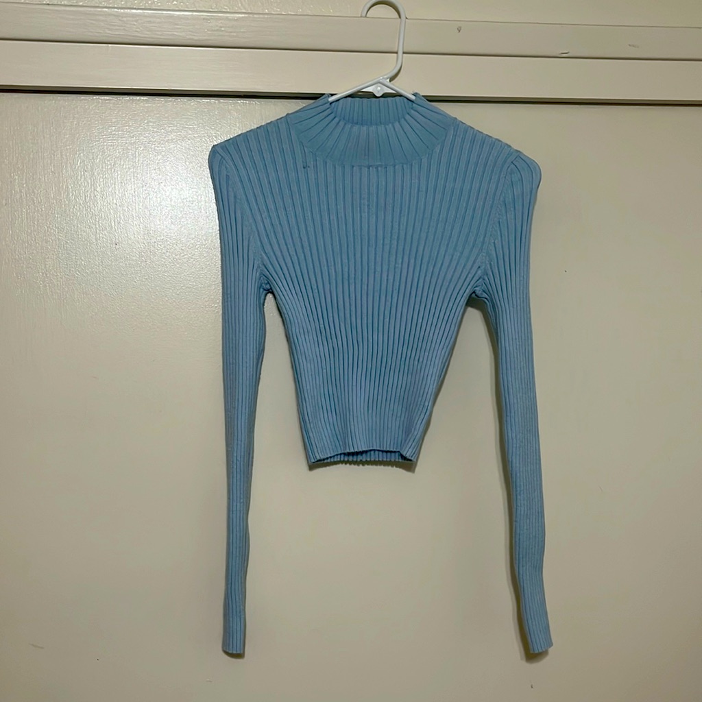 Light Blue Cropped Sweater